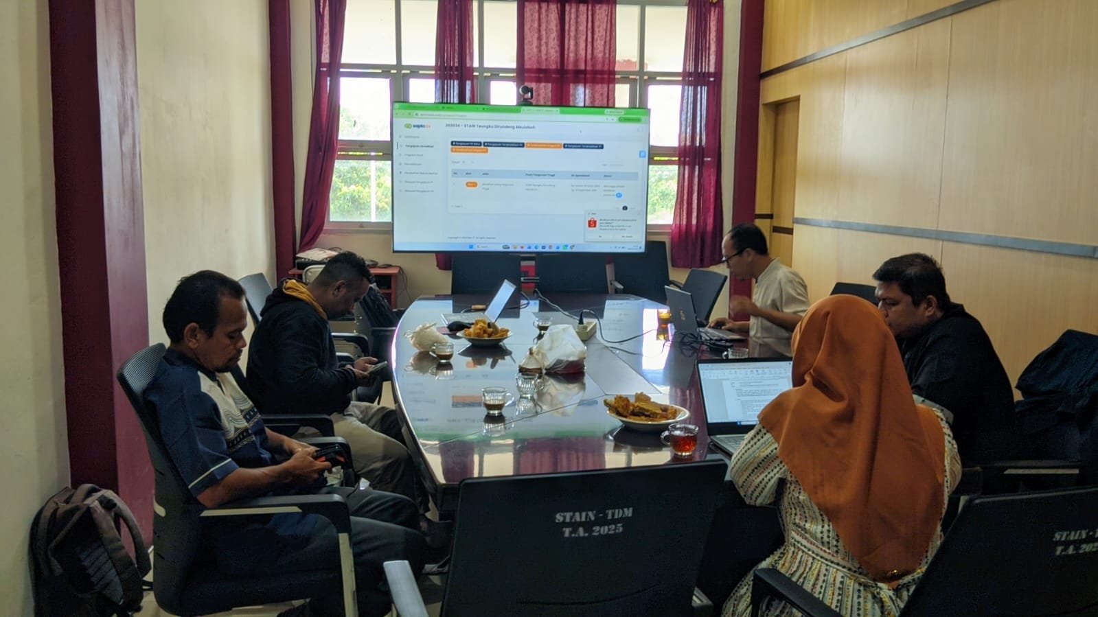 Rapat Persiapan Akreditasi Prodi Ilmu Alquran dan Tafsir